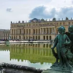Hotel Versailles