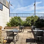 Versailles Hotel 3*
