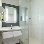 Versailles 3* لو شيسني
