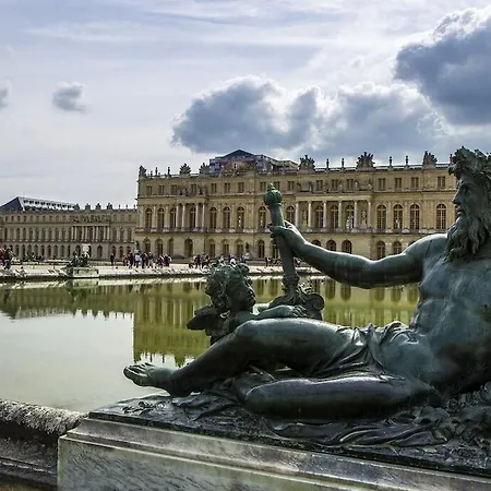 Versailles Отель