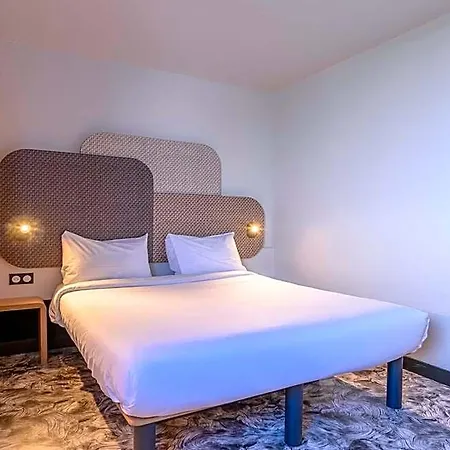 Versailles Hotel