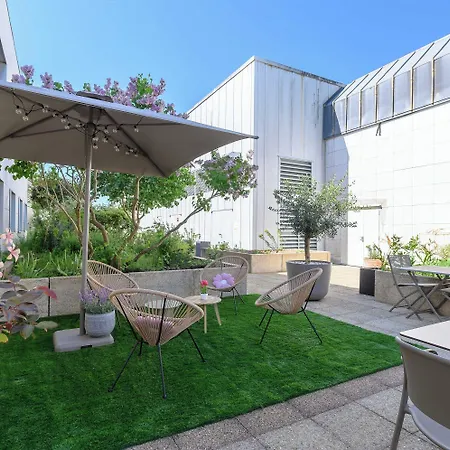 Hotel Versailles 3*