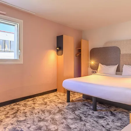 Hotell Versailles 3*