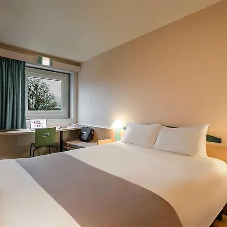 Hotel Paris Versailles 3*